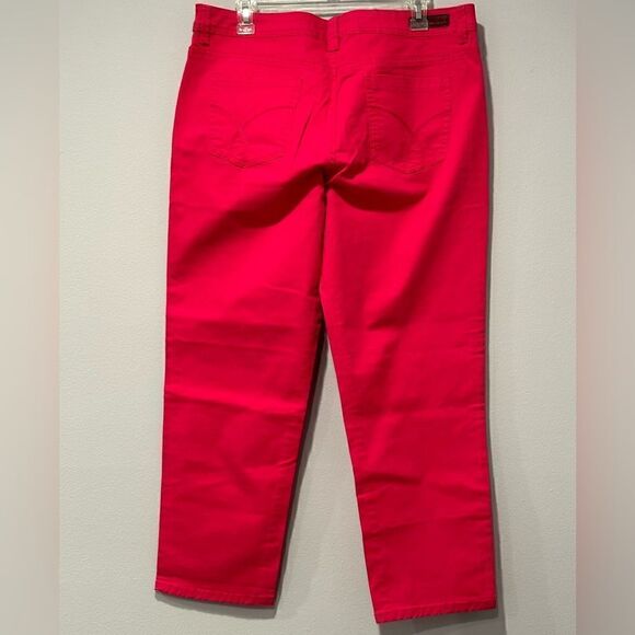 Calvin Klein slim fit cropped leg lightweight jeans in pink size 33/16 - Picture 2 of 7